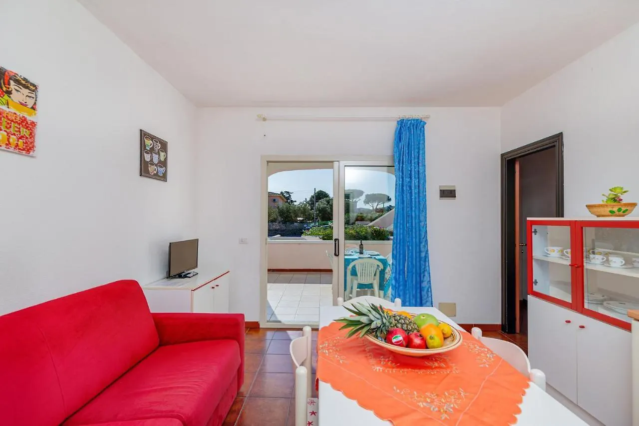 Apartment In San Teodoro 44946
